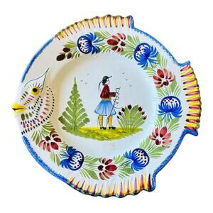 HB Henriot Quimper Hand Painted FIsh Plate "Tradition" pattern Breton